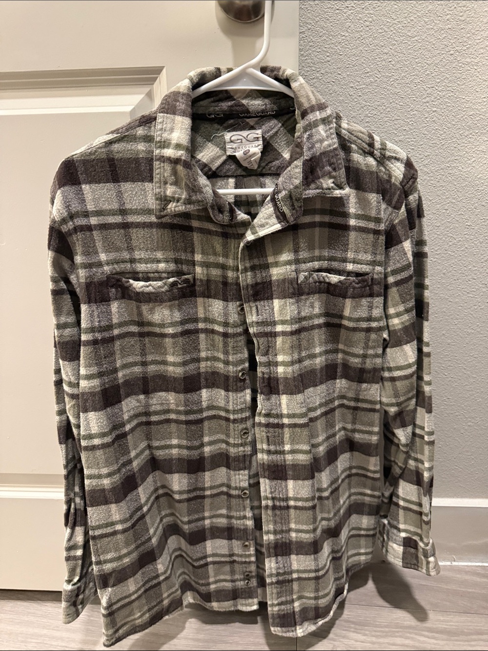GameGuard green flannel